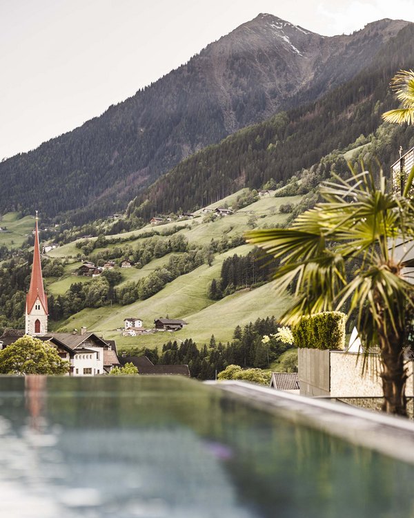 The all-inclusive hotel in South Tyrol: the Stroblhof