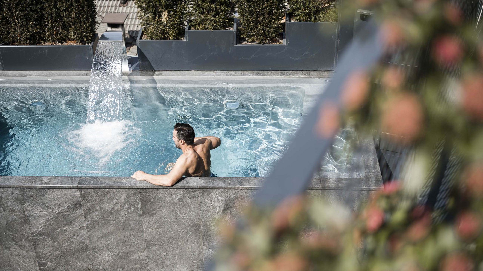 Ihr Hotel in Südtirol mit Infinitypool