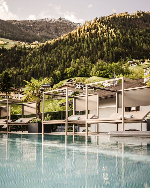 Ihr Resort mit Sky Sauna in Südtirol Ihr Resort mit Sky Sauna in Südtirol