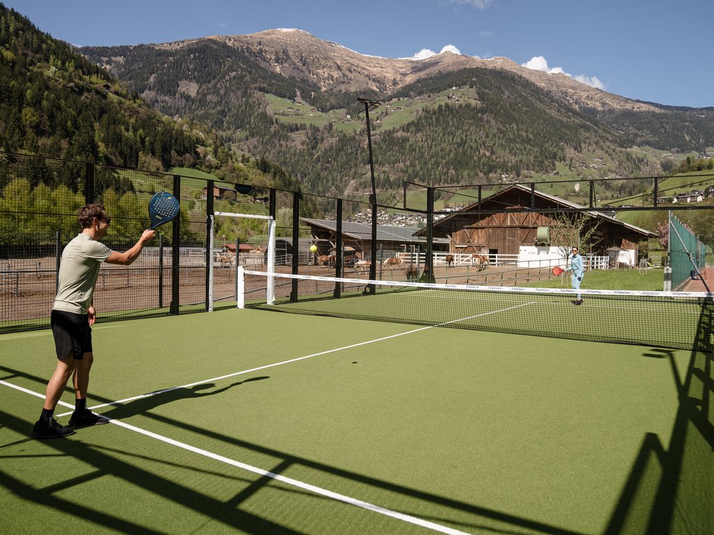 STROBLHOF, Ihr Tennishotel in Südtirol STROBLHOF, Ihr Tennishotel in Südtirol