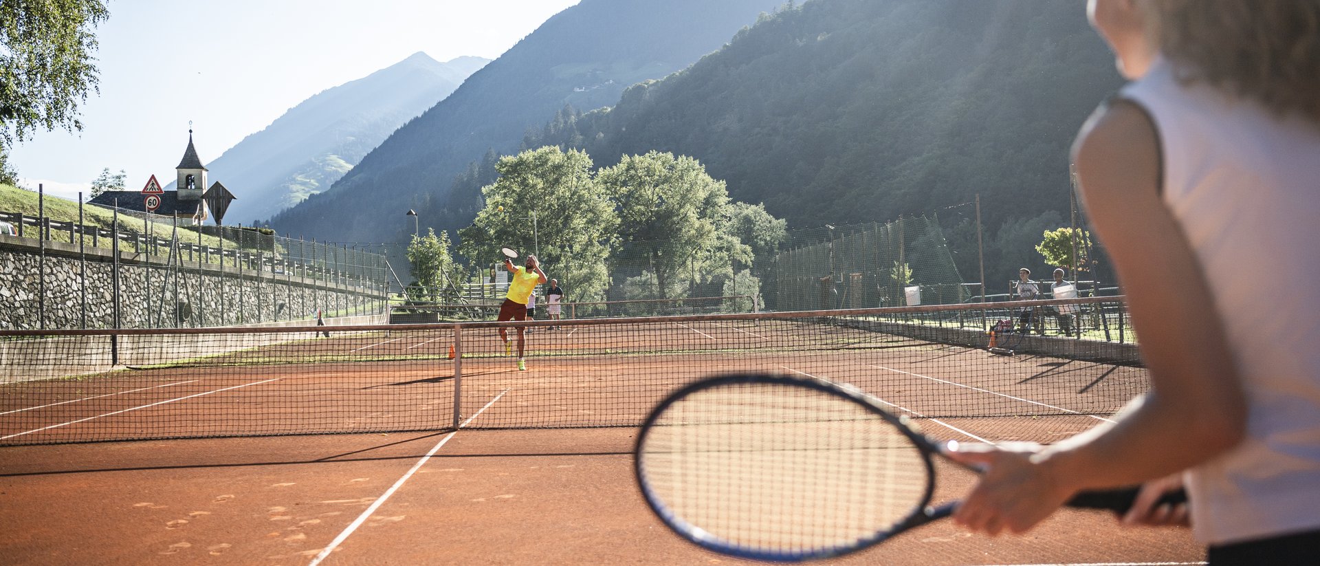 The luxury hotel with riding centre and activity programme