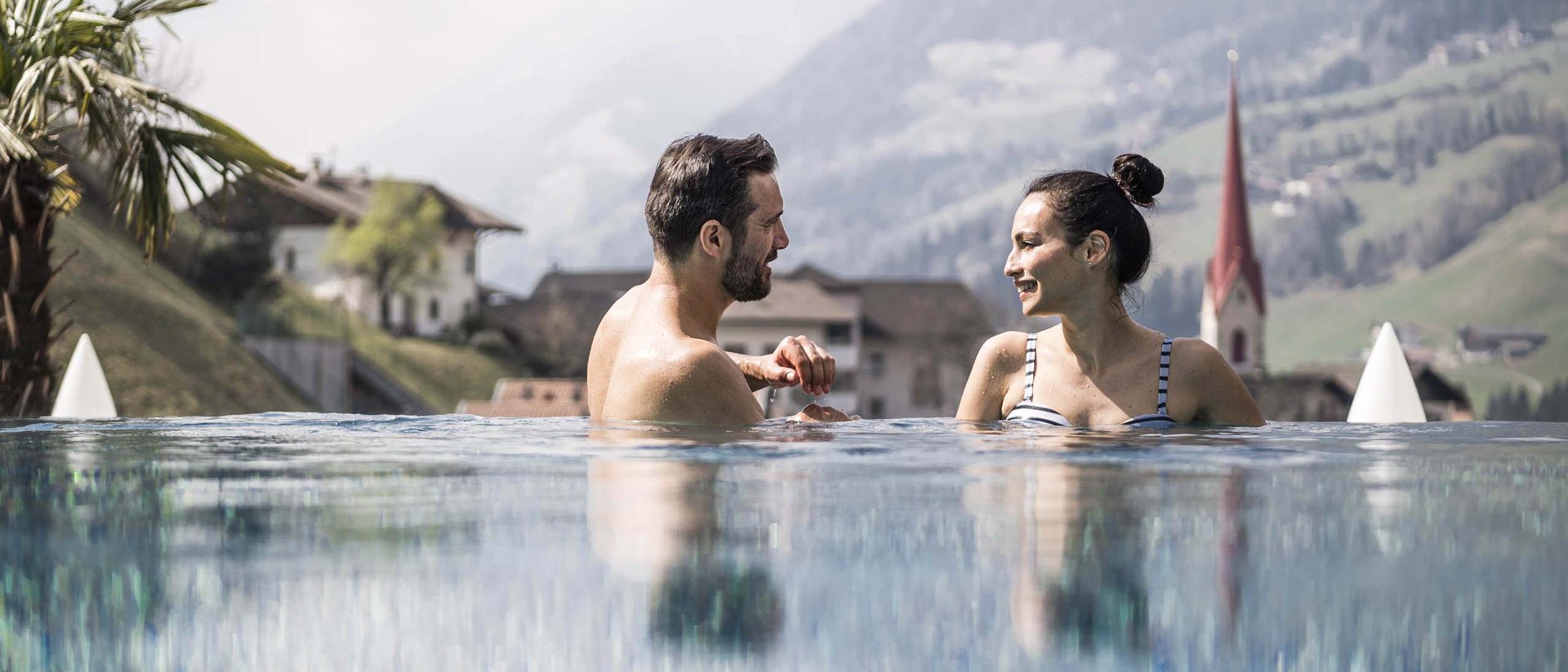 Ihr Hotel in Südtirol mit Infinitypool