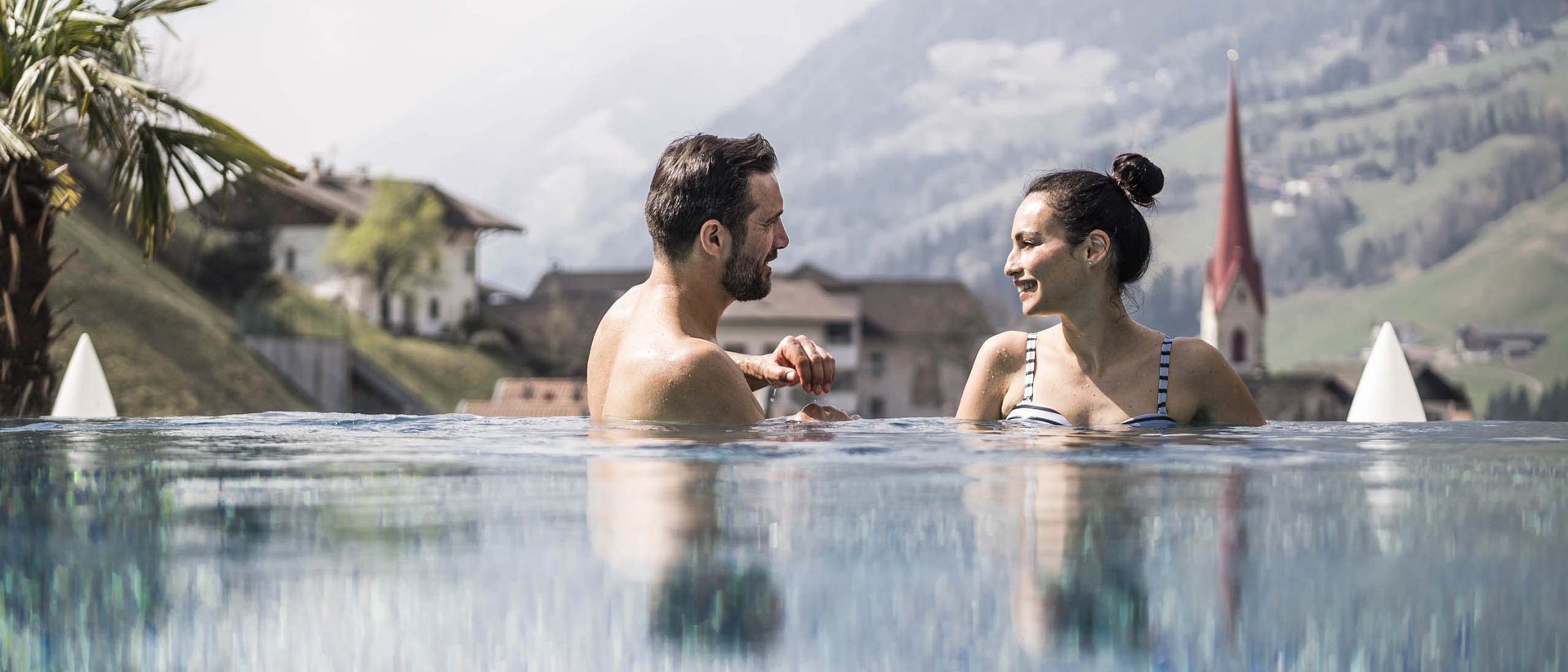 Ihr Hotel in Südtirol mit Infinitypool
